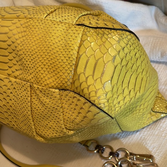 COACH -Madison Pinnacle Lily Python leather satchel ( Limited Edition) EUC - Picture 16 of 17